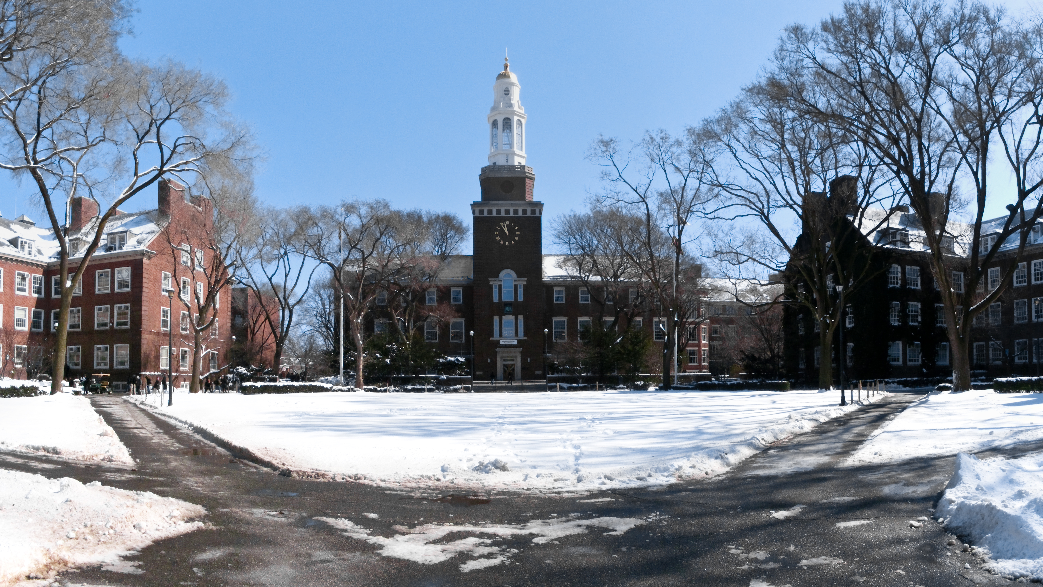 Brooklyn College Quad | Photo: Wikimedia Commons