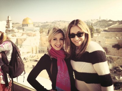Jenny (right) and her sister in Jerusalem | Photo: Jenny Applebaum