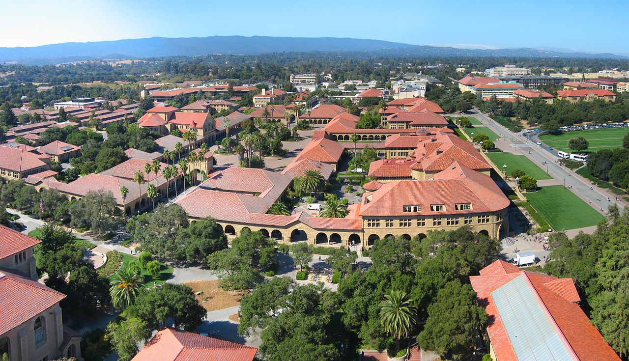 Stanford University. | By Jawed Karim [CC-BY-SA-3.0], <a href="https://commons.wikimedia.org/wiki/File:Stanford_University_campus_from_above.jpg">via Wikimedia Commons</a>
