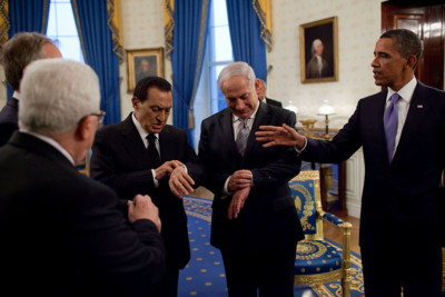 President Barack Obama, Prime Minister Benjamin Netanyahu, and President Hosni Mubarak| Official White House photo by Pete Souza [U.S. Government Works], via Flickr