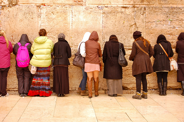 Women pray at the Western Wall.  | By Meaghan O'Neill [CC BY 2.0], via Creative Commons